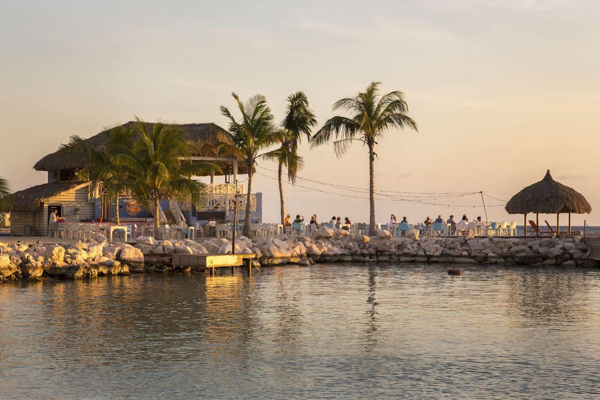 Hotel Blue Bay Lodges