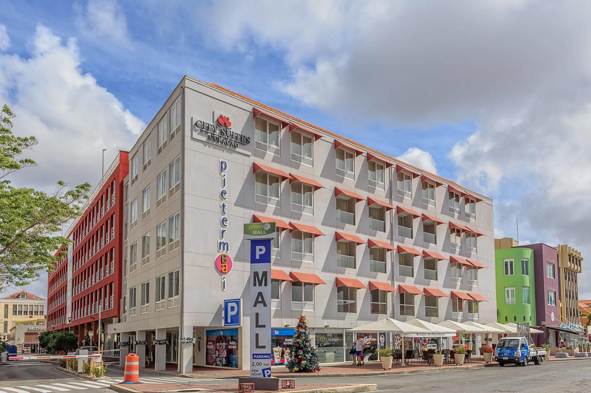 Hotel & 3*