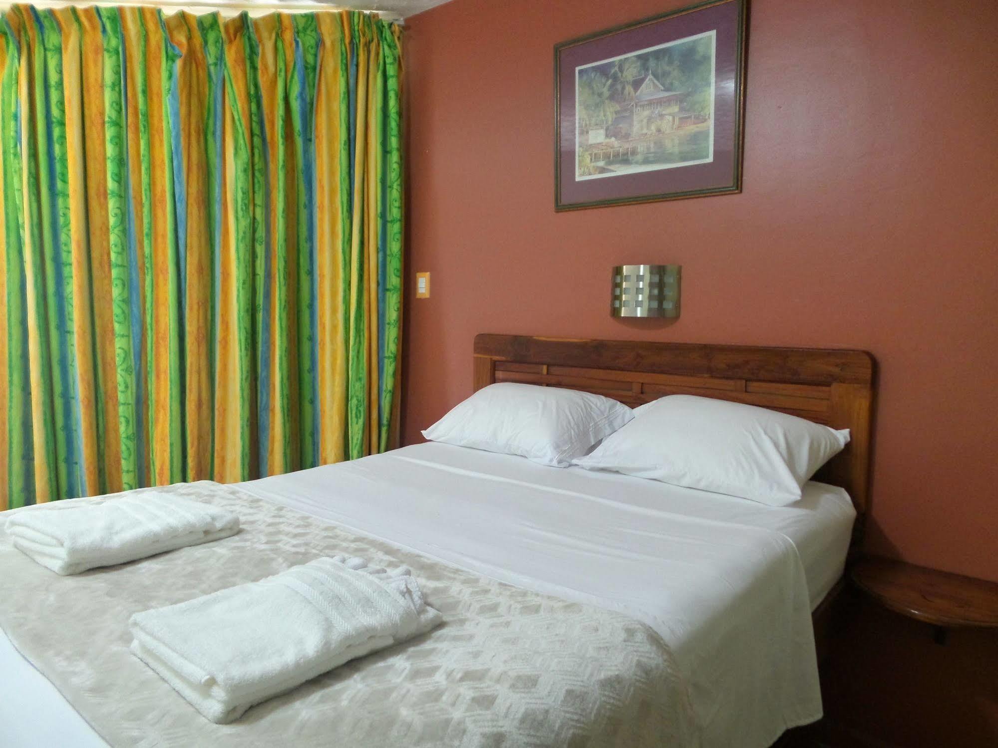Shepherd Hotel 2*