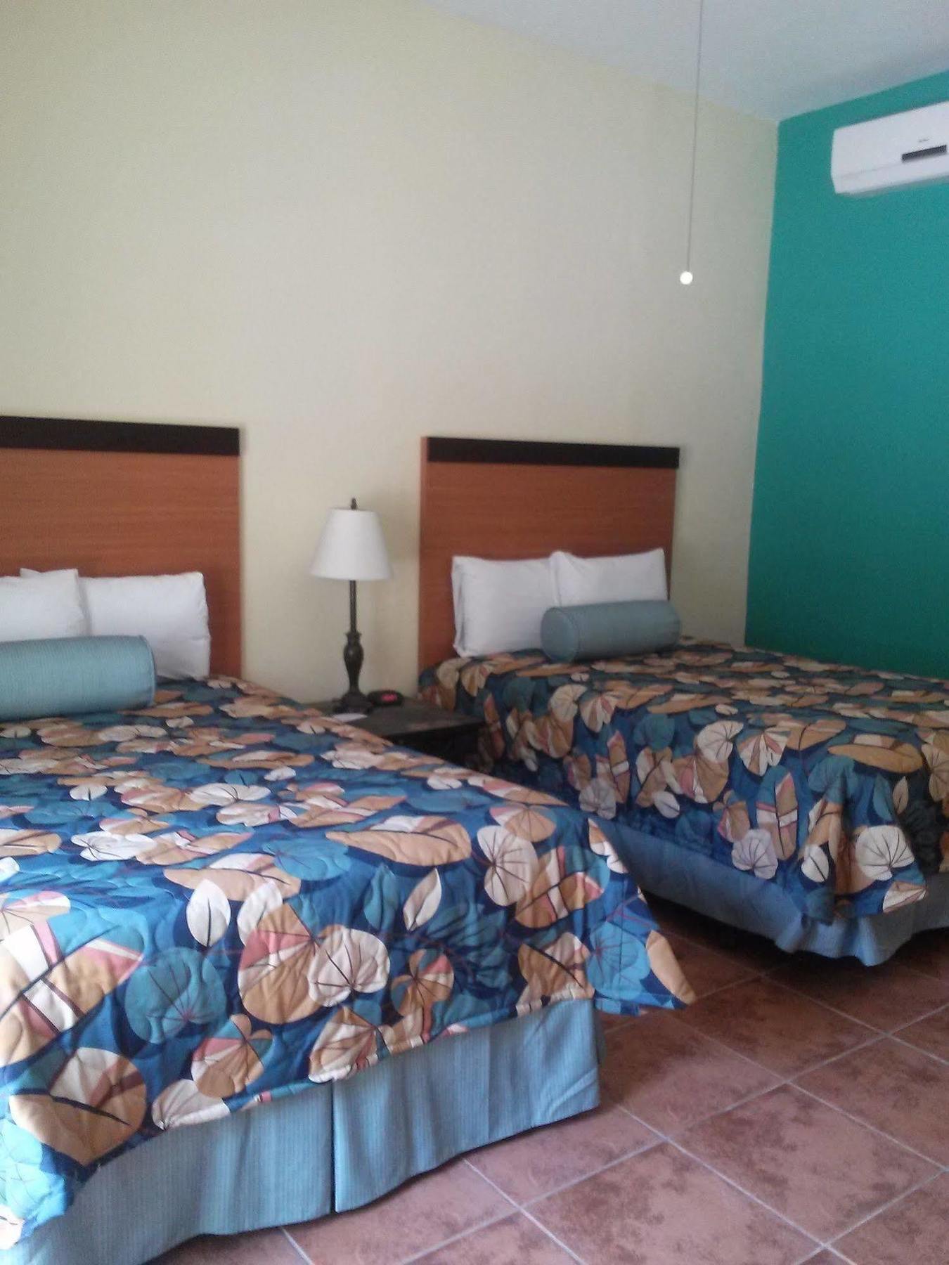 Hotel Palmas De Lucia 2*