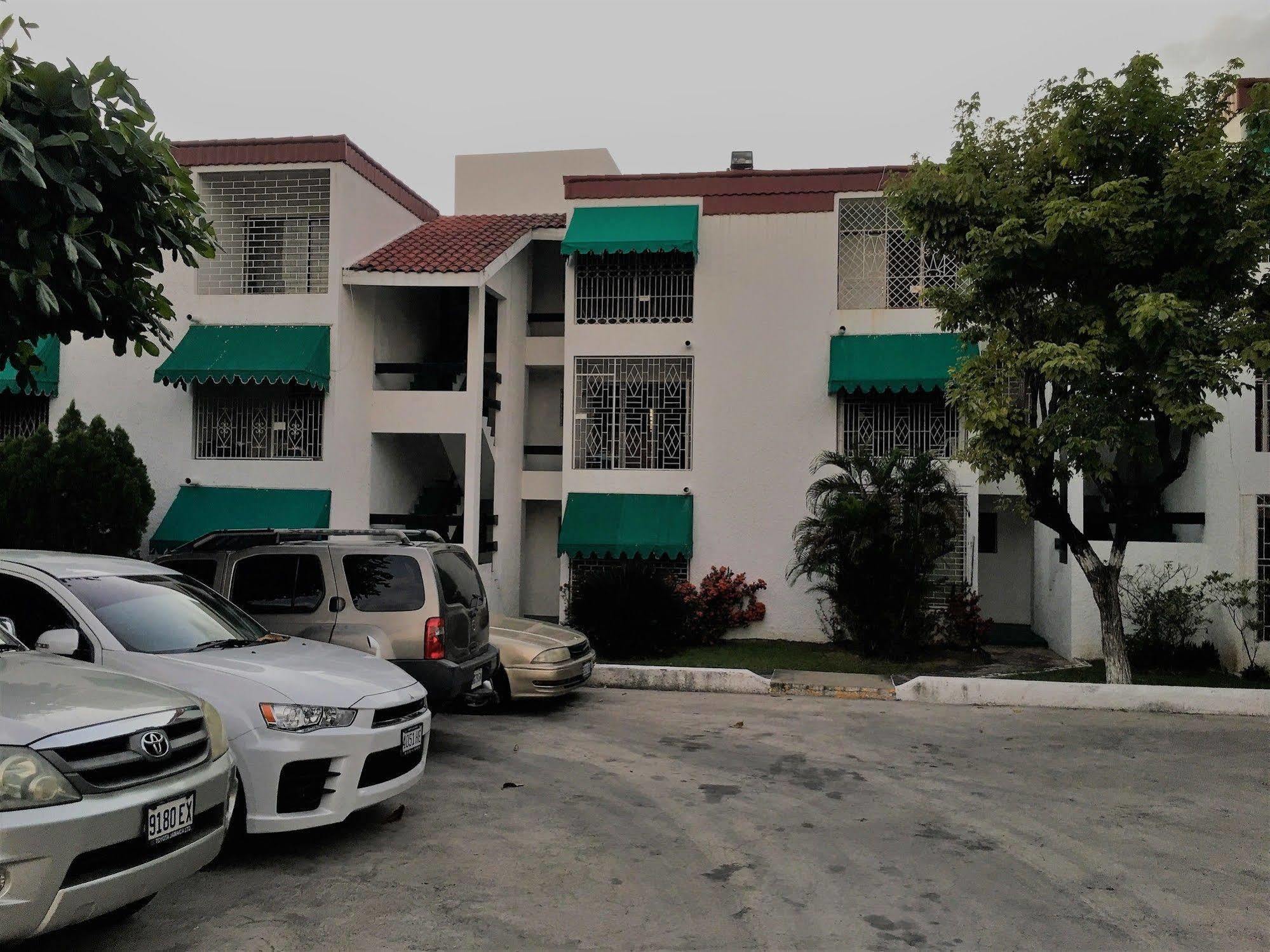 Abacus Jamaica The Zana Apartment *