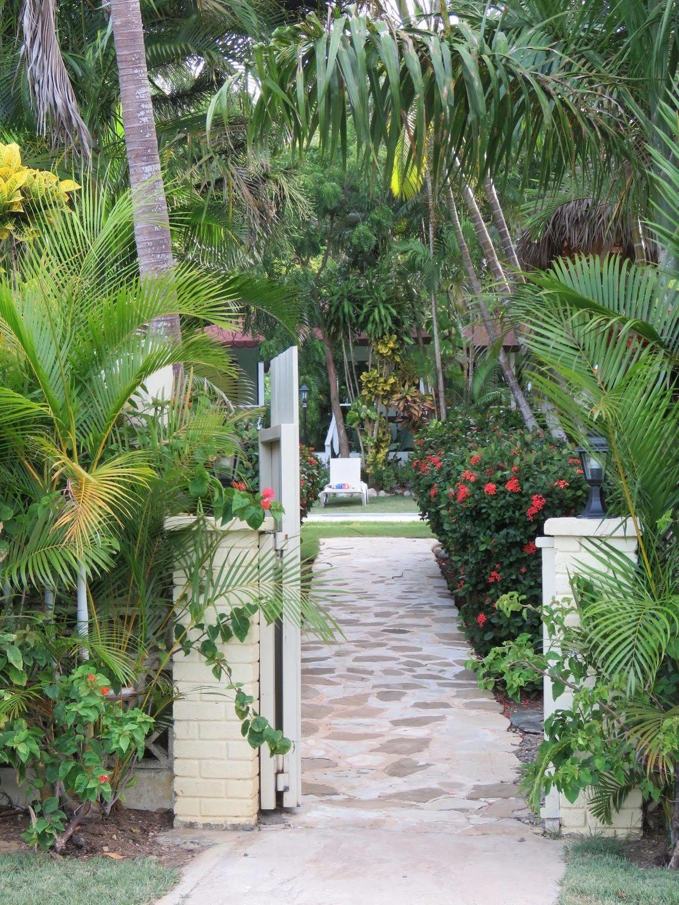 Natura Village * Sosua