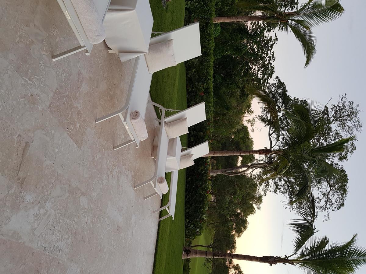 Villa, Hacienda B-23, & Club