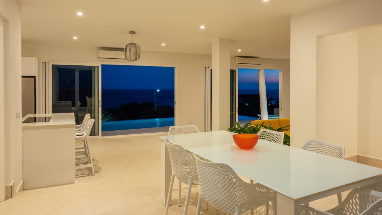 Villacasabella Ocean View-private Pool-up To 12 Guests Villa Willibrordus