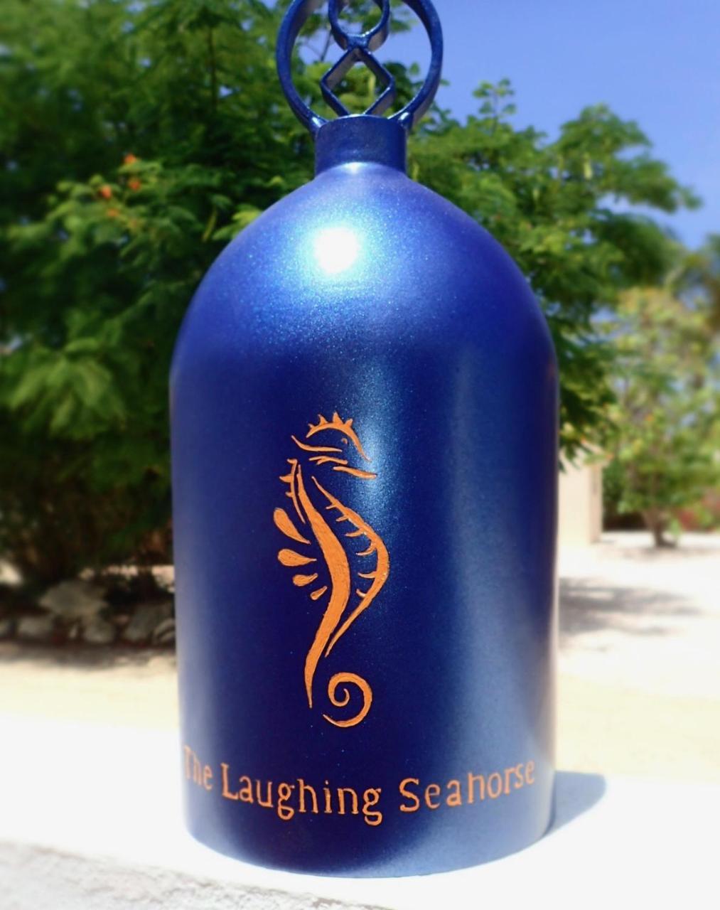 Casa de hóspedes The Laughing Seahorse Hato