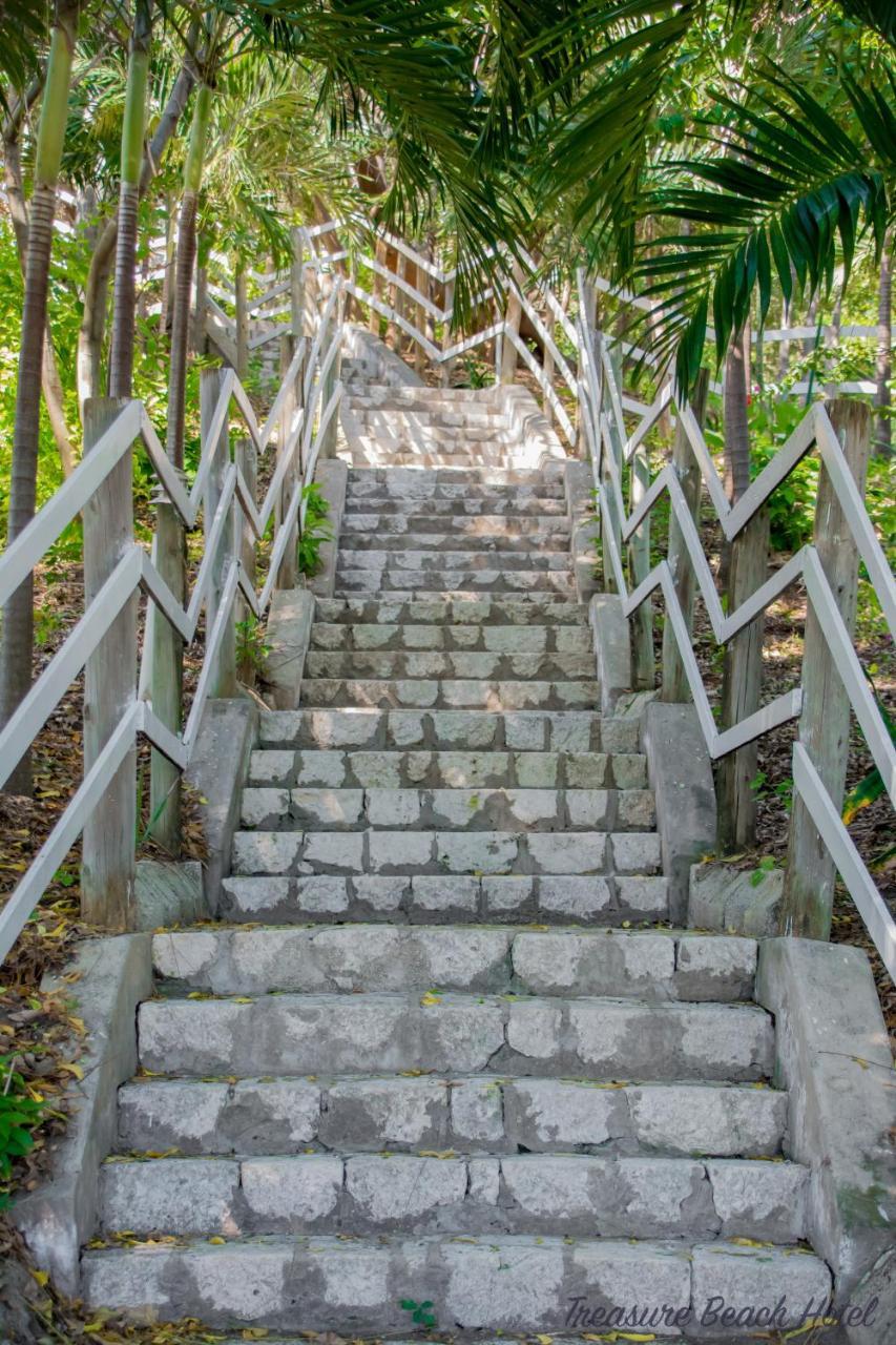 Treasure Beach Hotel