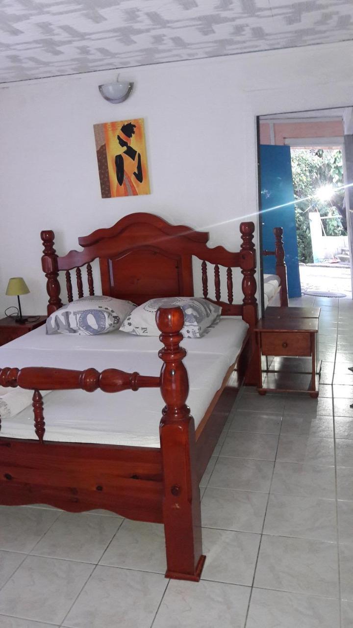 Meryem Holiday home La Trinite