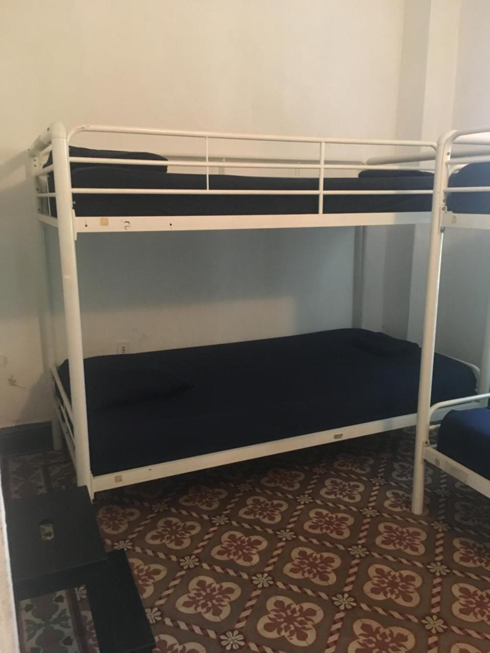 H1 Miramar Albergue *