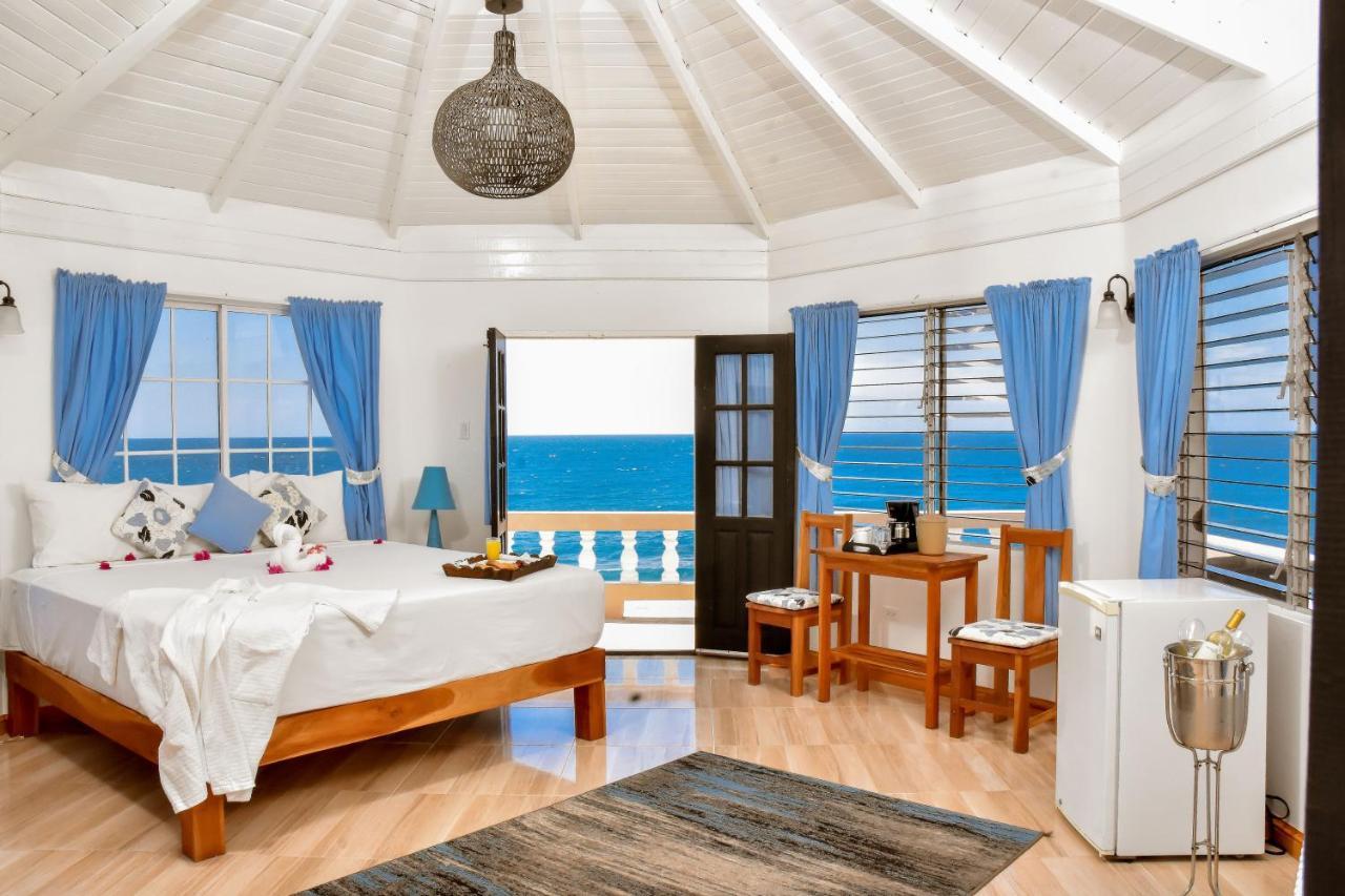 Beyond Sunset & Bed & Breakfast 4*