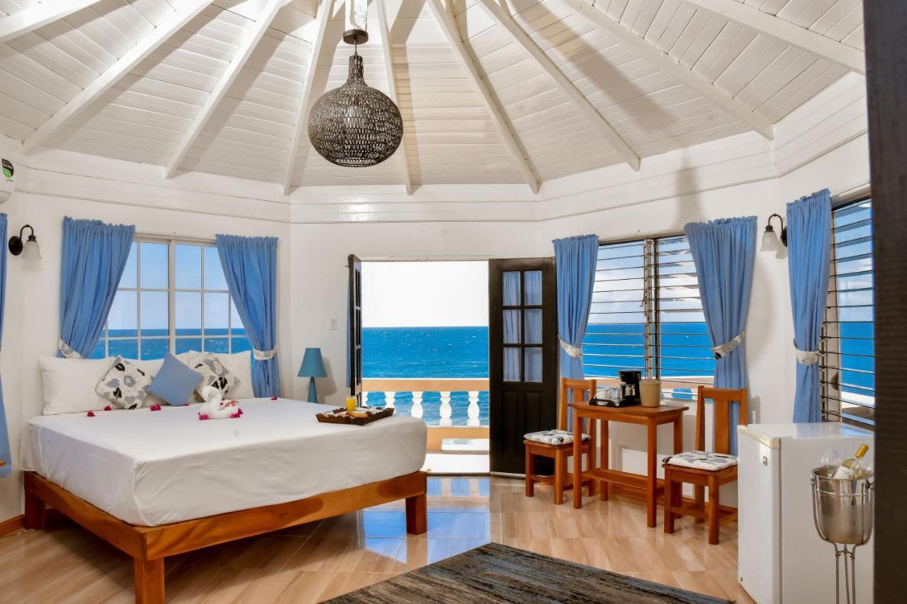 Bed & Breakfast Beyond Sunset & Treasure Beach
