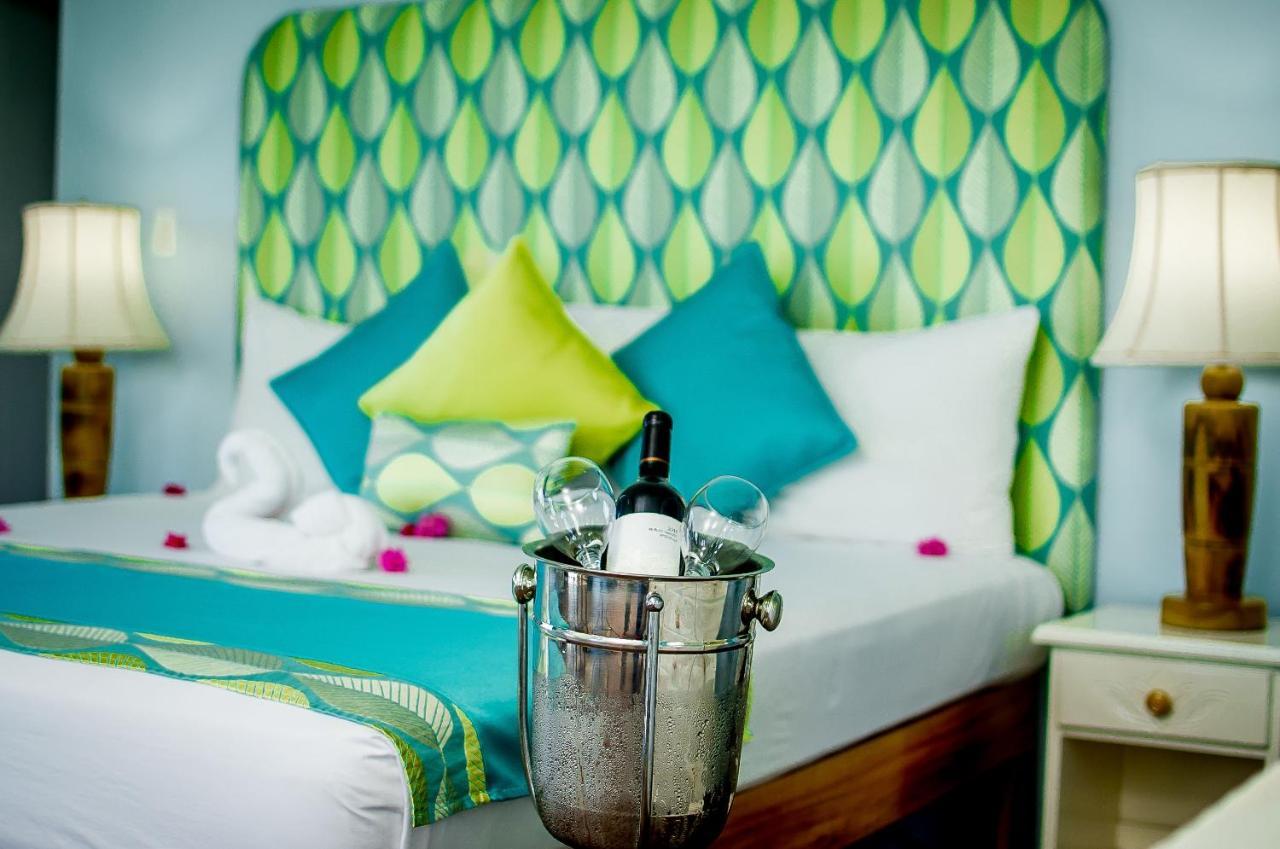 Beyond Sunset & Bed & Breakfast Treasure Beach
