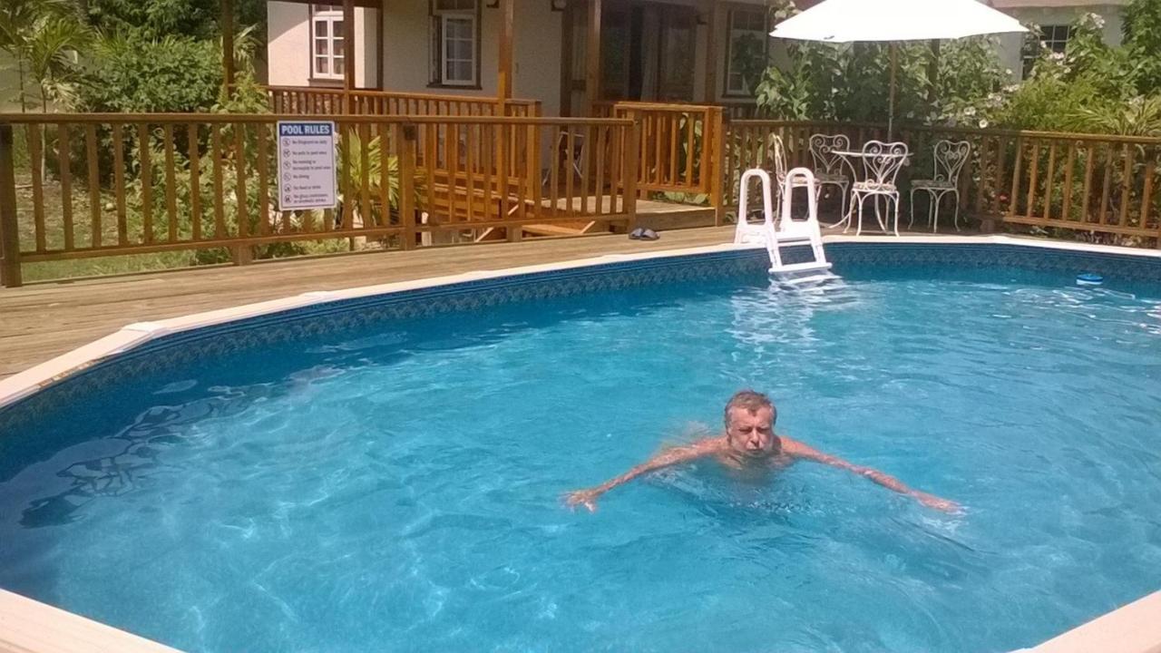 The Pool House Holiday home *