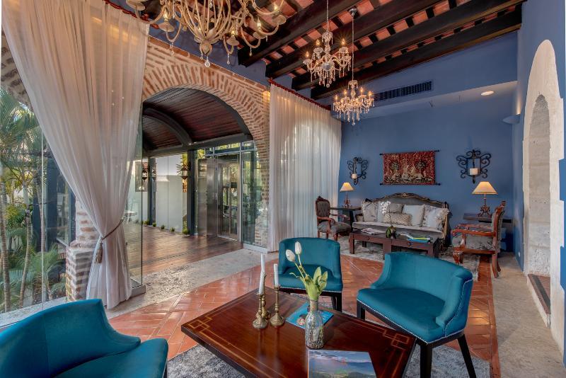 Hotel Hodelpa Nicolas De Ovando