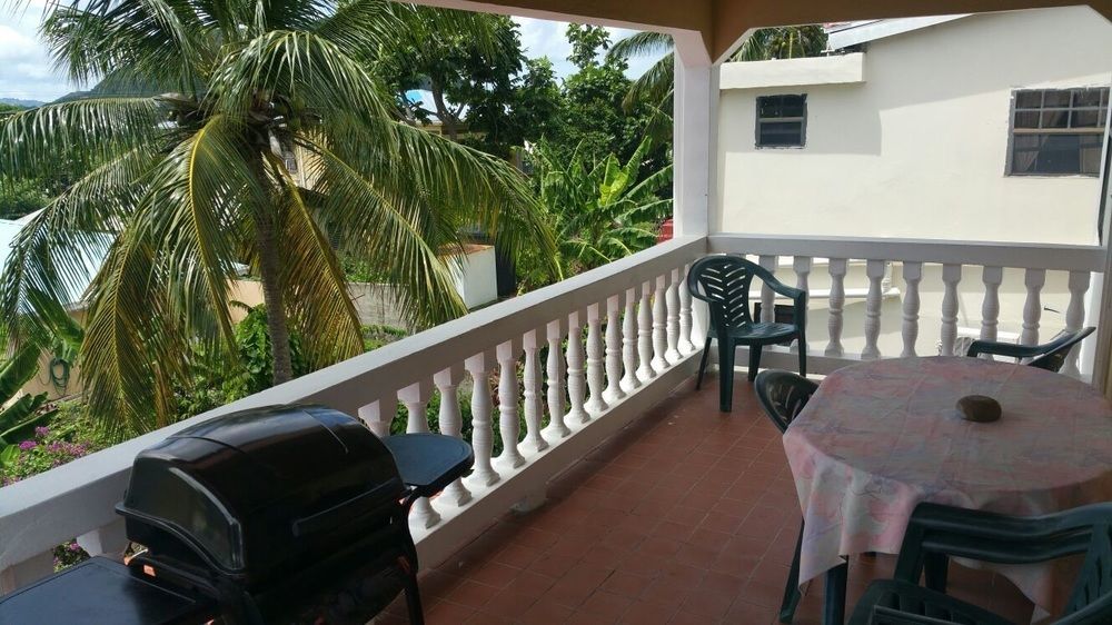 Tropical Breeze And Furnished Hotel Gros Islet