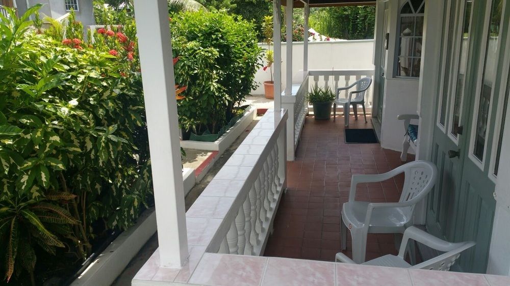 Tropical Breeze And Furnished Hotel Gros Islet