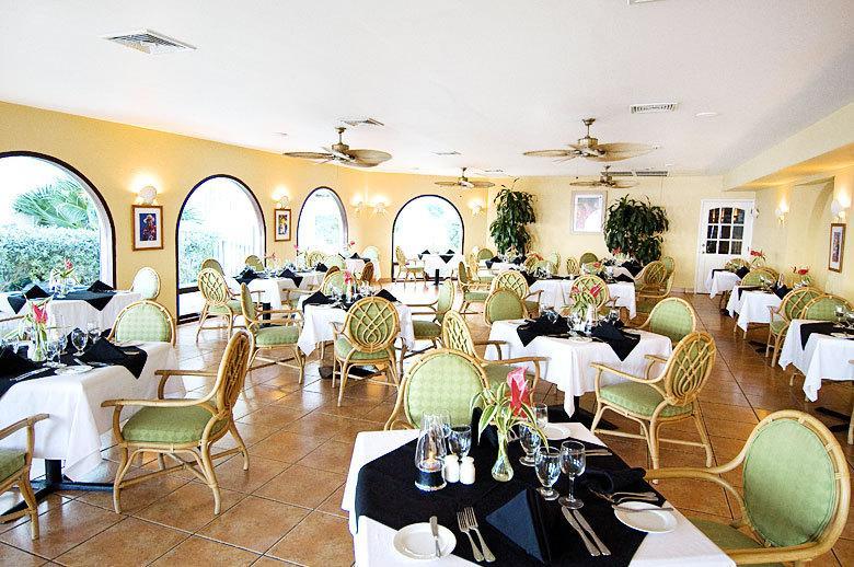 Resort Oyster Bay 4*