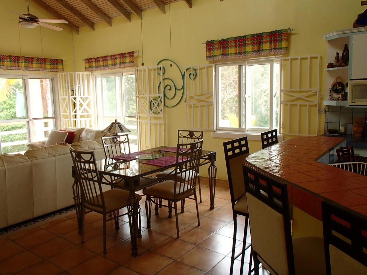 Pointe Dubique Guest house