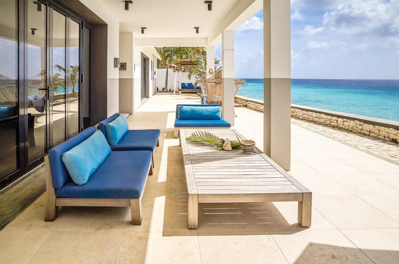 Oceanfront 72 & Sunny Villa *
