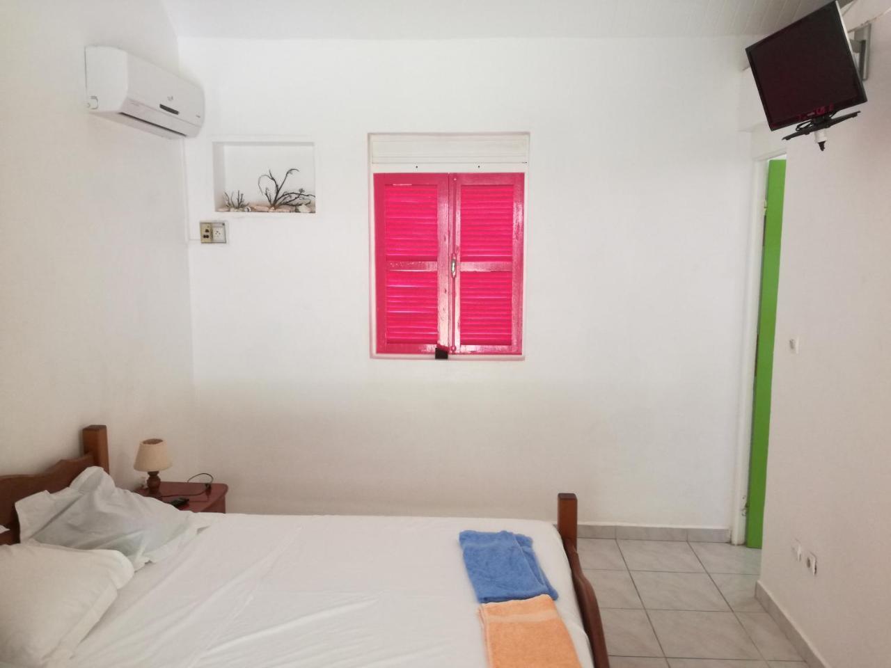 Au Jardin De Beausejour Guest house