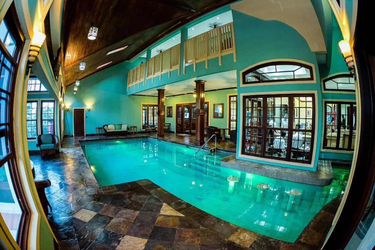 Dora Mae * Ocho Rios