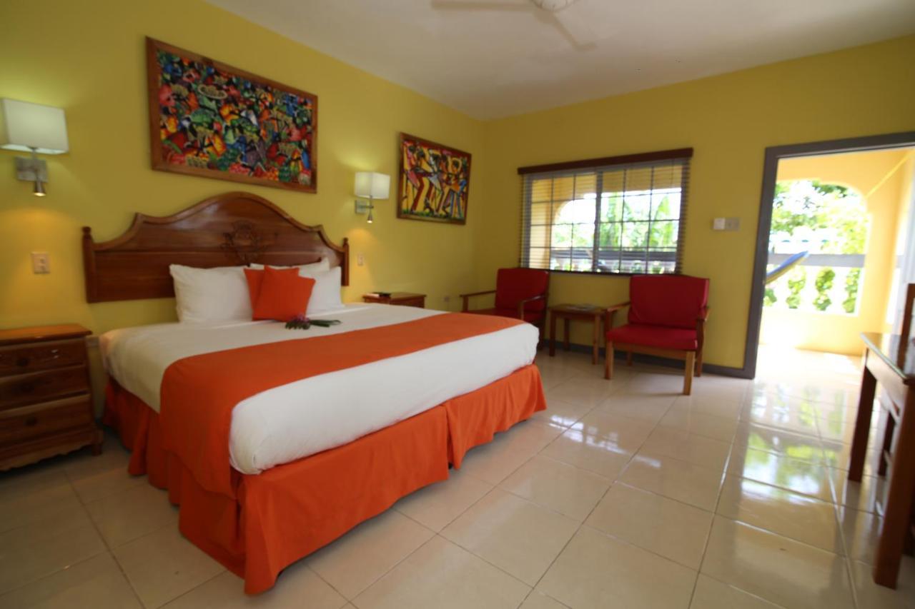 Seastar Inn 4*