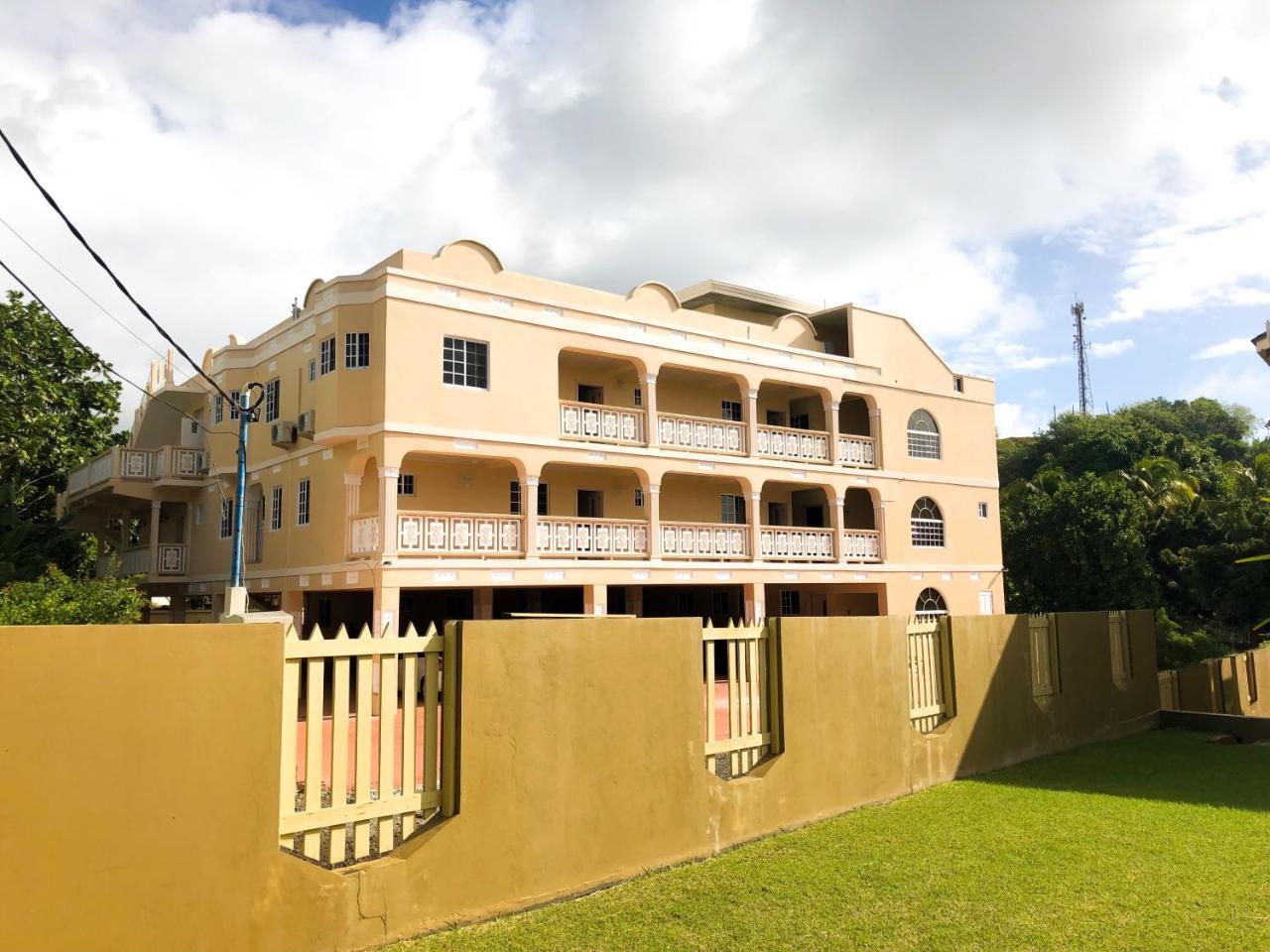 Calliandras Complex Aparthotel Kingstown