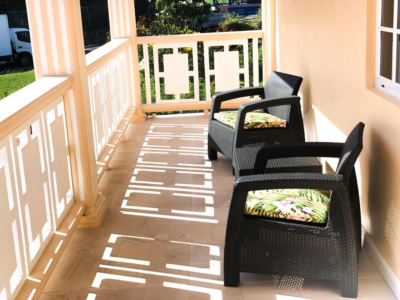 Aparthotel Calliandras Complex Kingstown