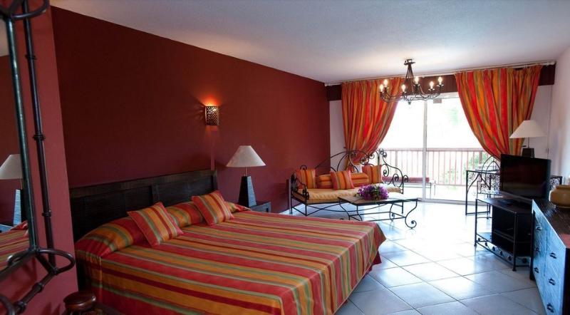 Hotel Orient Bay Palm Court 4 Stars 4*