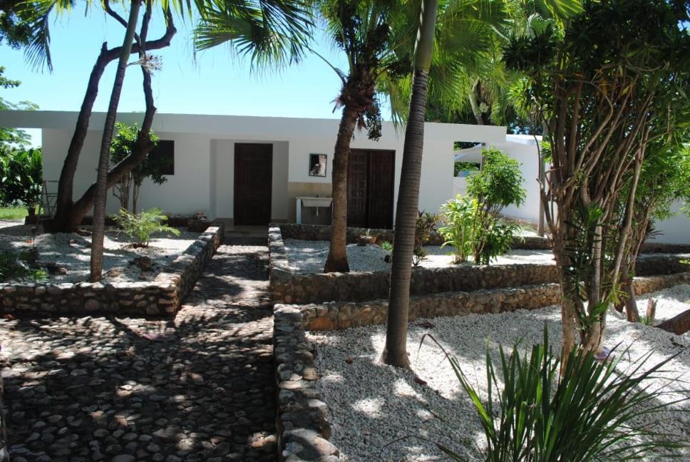 Casa Blanca Eco Barahona