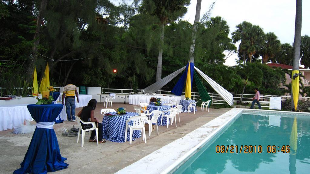 Treasure Beach Hotel