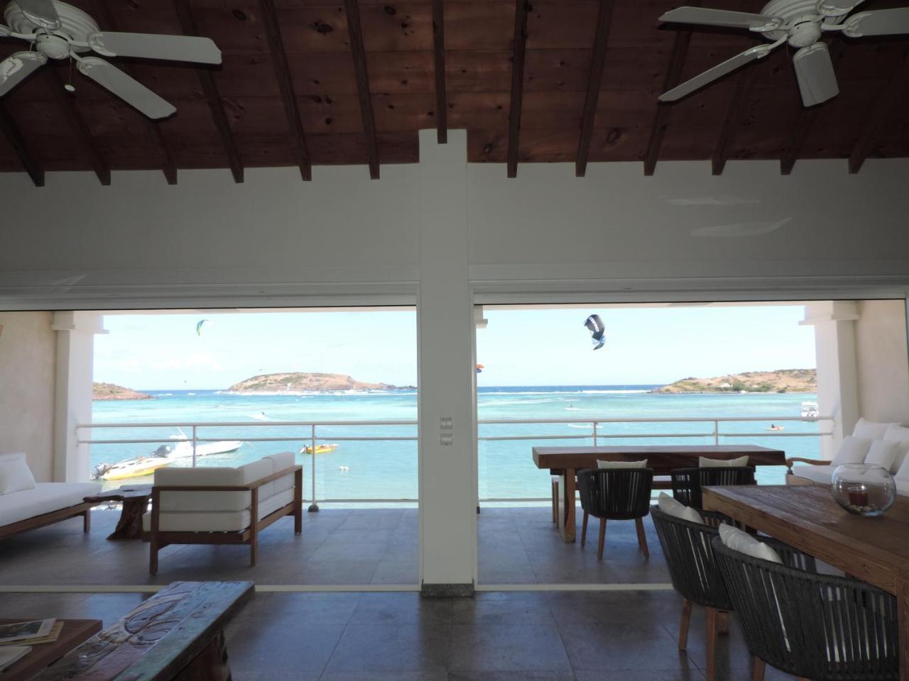 Les Ondines Sur La * Gustavia