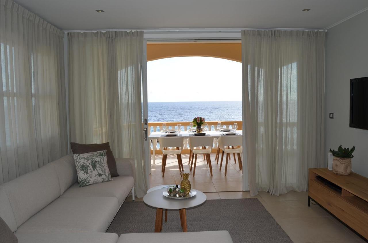 Holiday In Curacao @ The Strand * Willemstad