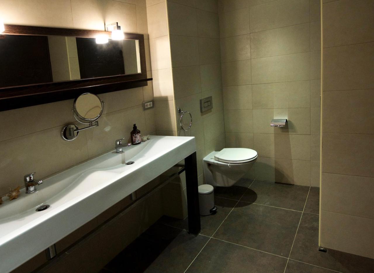 Holiday In Curacao @ The Strand Apartment *
