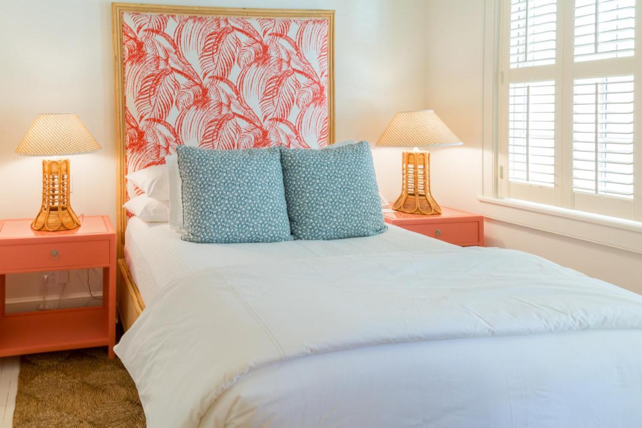 Eleven Bahama House 4*