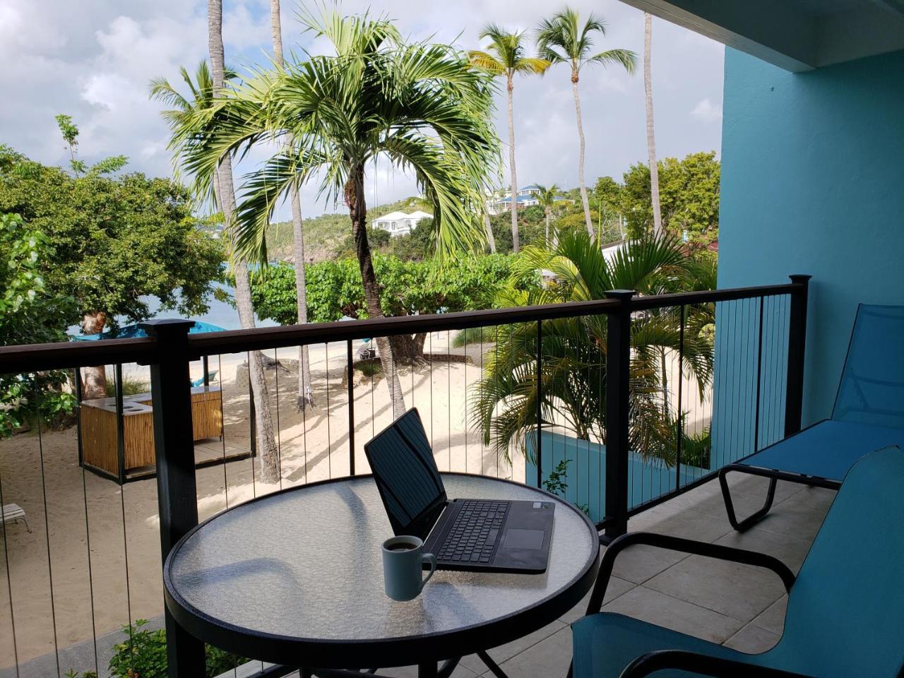 Hotel Secret Harbour Beach