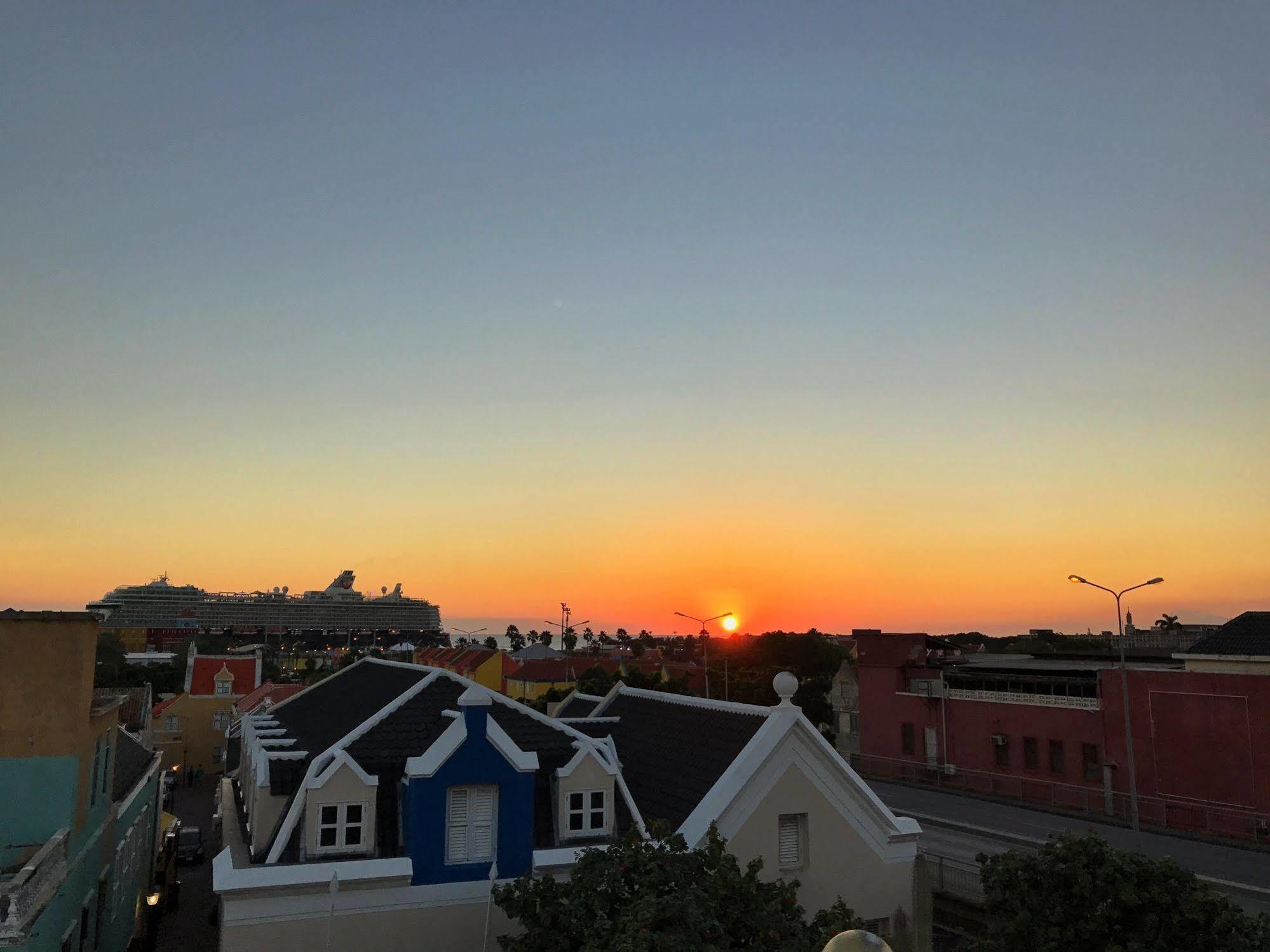 Hotel Curacao Willemstad