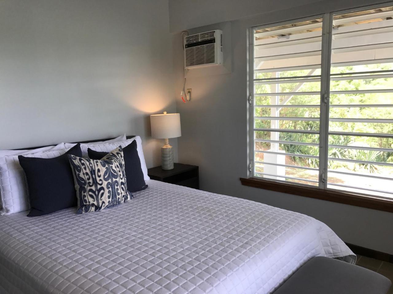 Oceania Hotel *