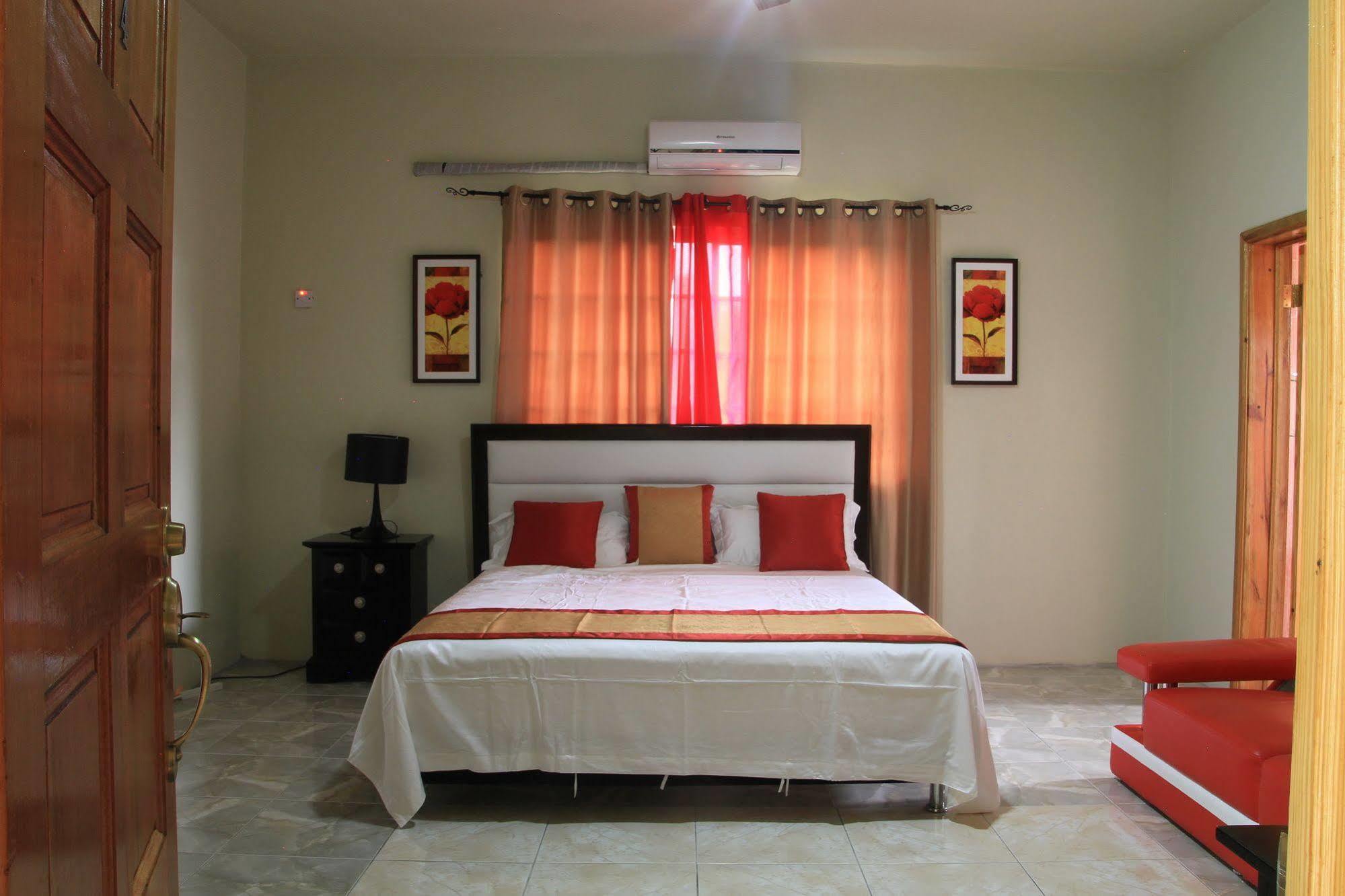 Sky Blue Hotel 3*
