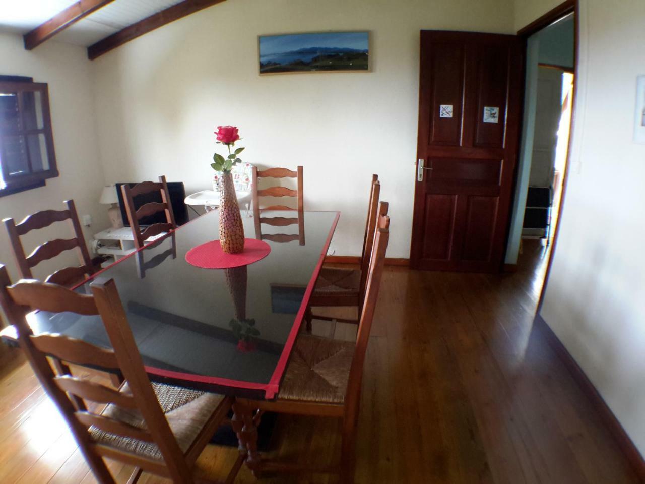 Guest house Appartement Les Bougainvilliers Vue Mer Saint-Claude