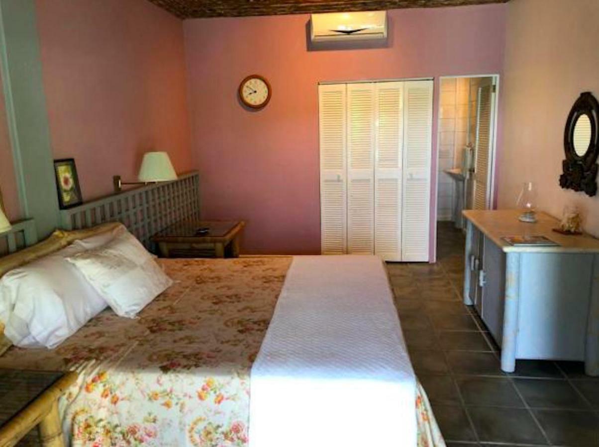 Hotel Bequia Beachfront