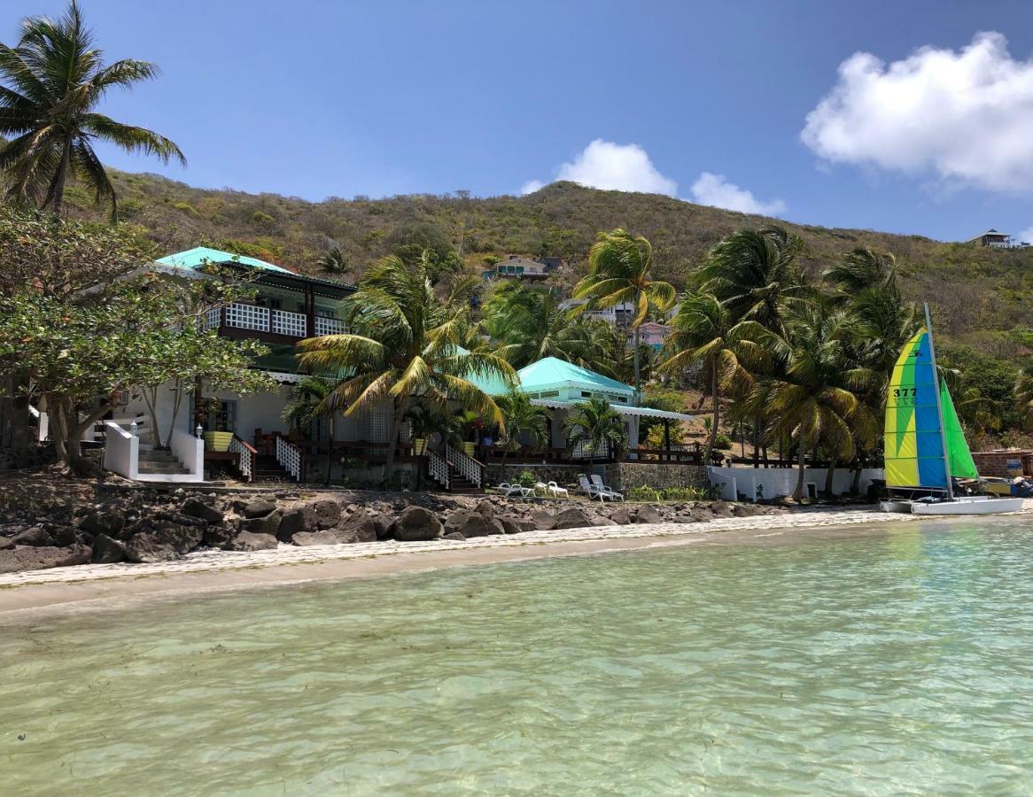 Bequia Beachfront Hotel Friendship