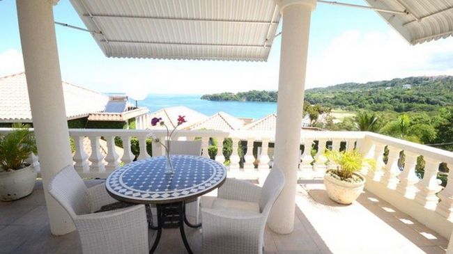 Hotel Paradise White House 3*