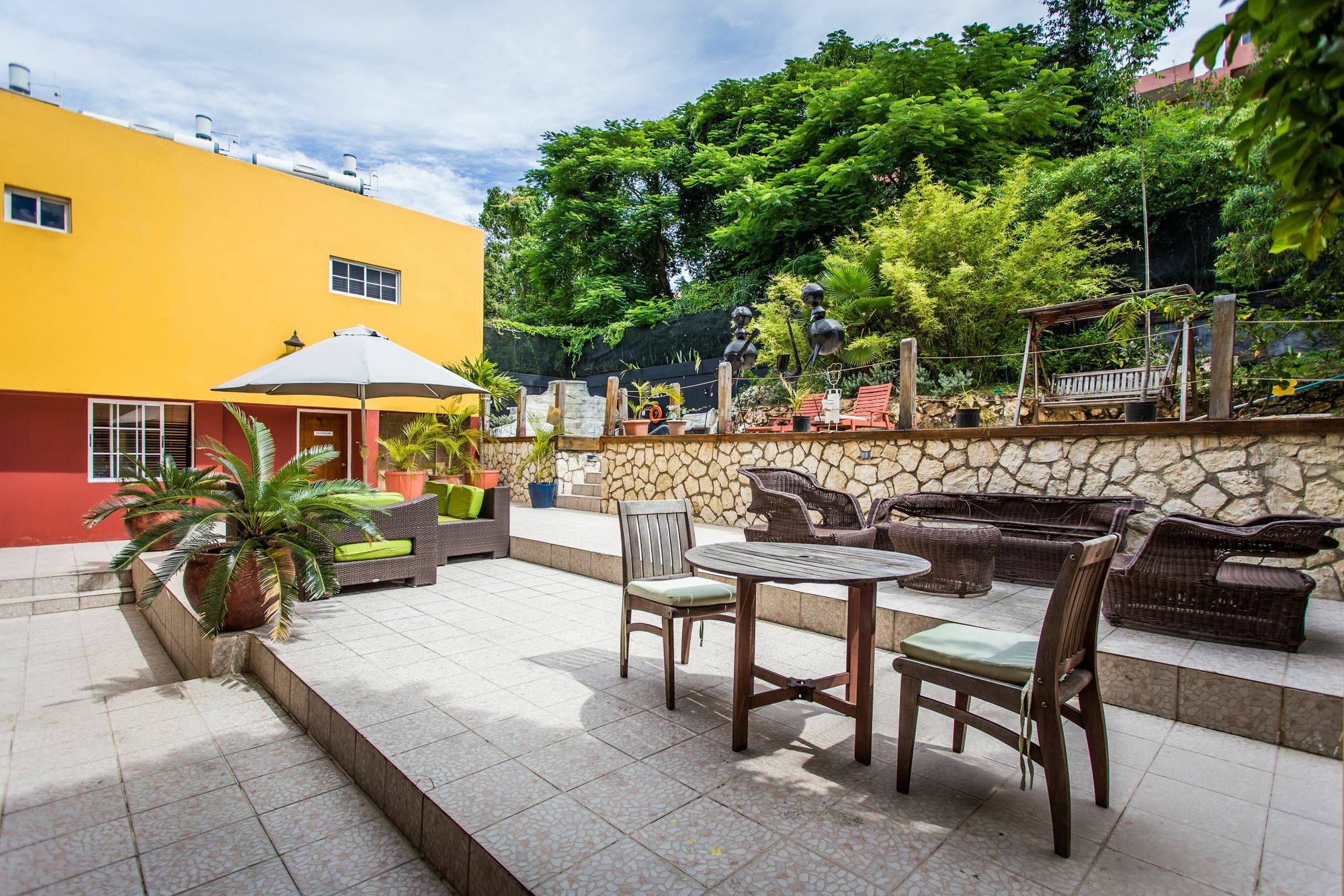 Hotel Altamont West 3*