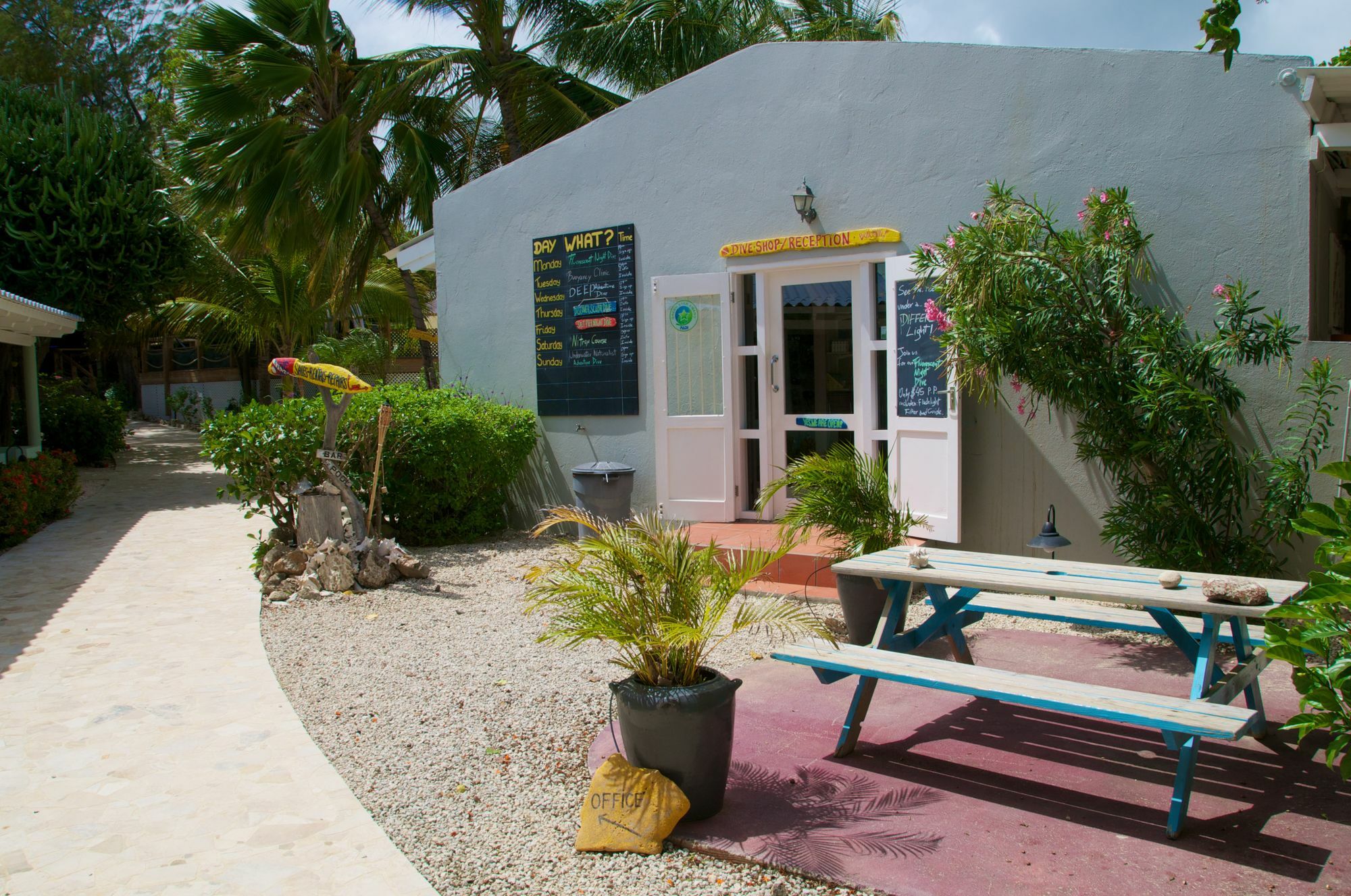 Aparthotel Caribbean Club 3*