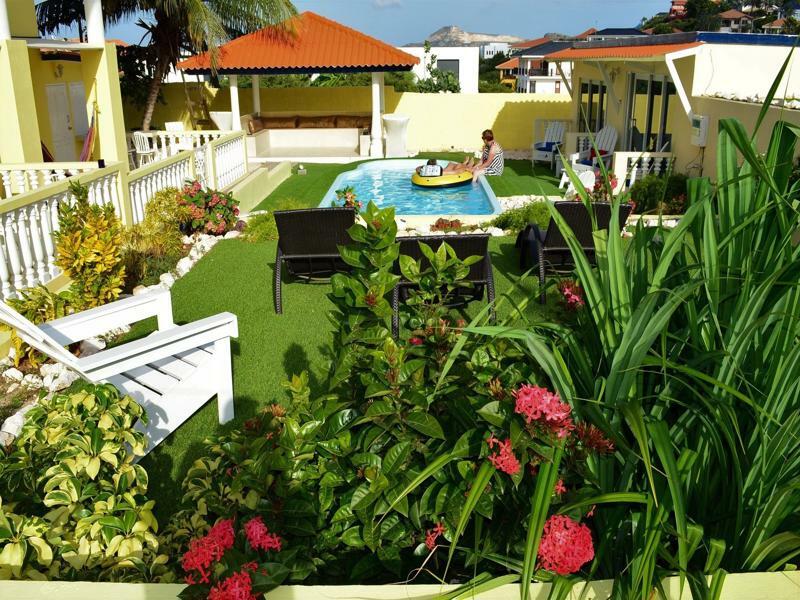 Adonai Boutique 4* Willemstad