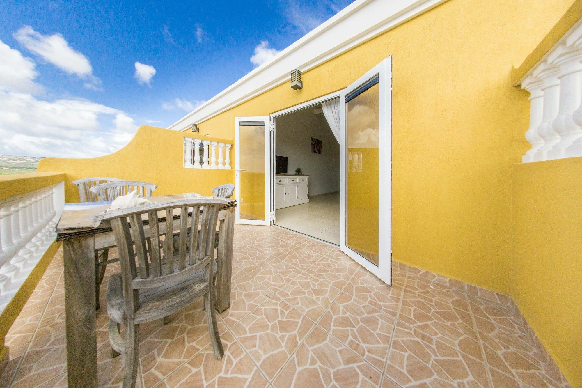 Hillside Bonaire Apartment