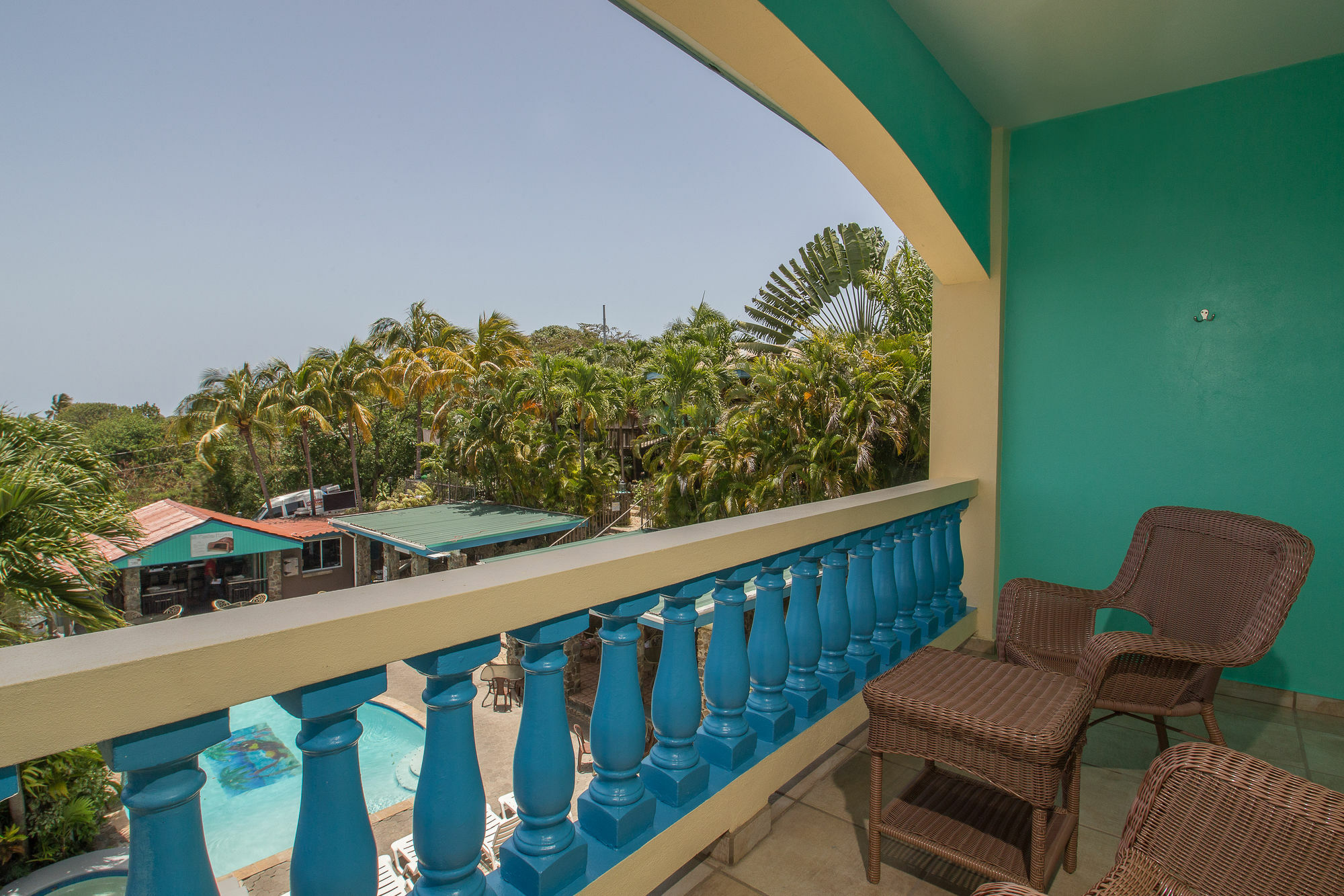 Lazy Parrot Hotel Rincon