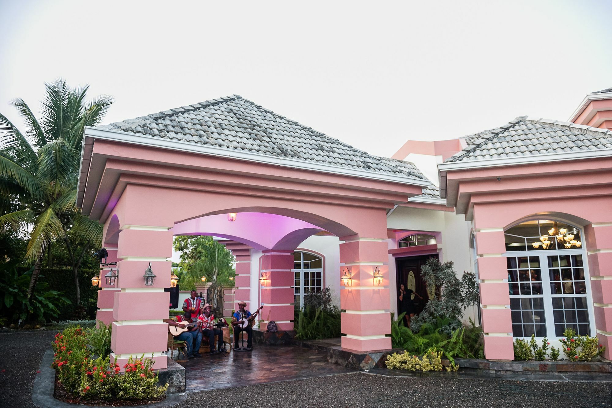 Villa Dora Mae *