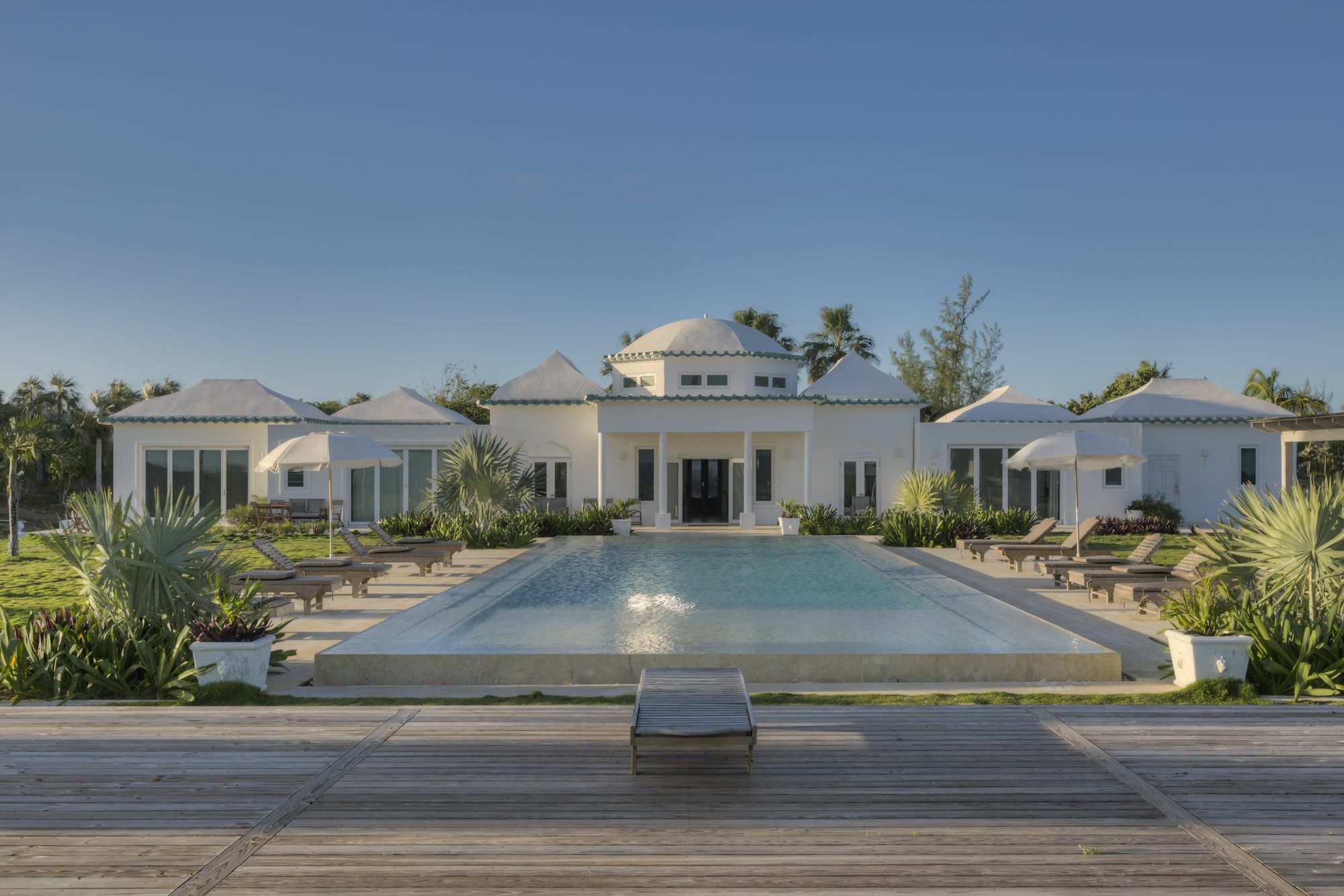 Villa La Bougainvillea *
