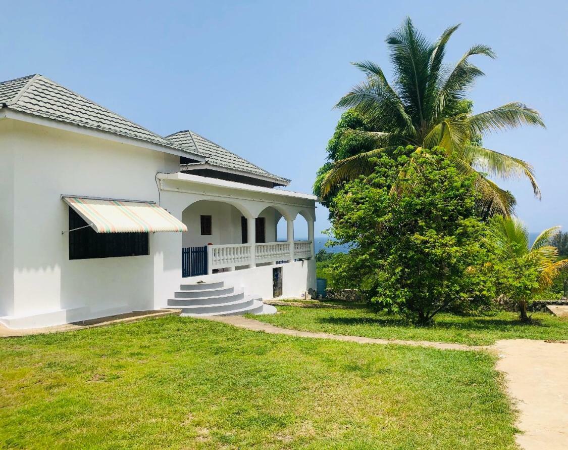 Guest house Zuri Enterprise Negril